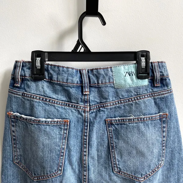 Zara‎ Denim Midi Skirt Womens XS Blue Grunge Frayed Hem Front Slit High Waist - Image 5