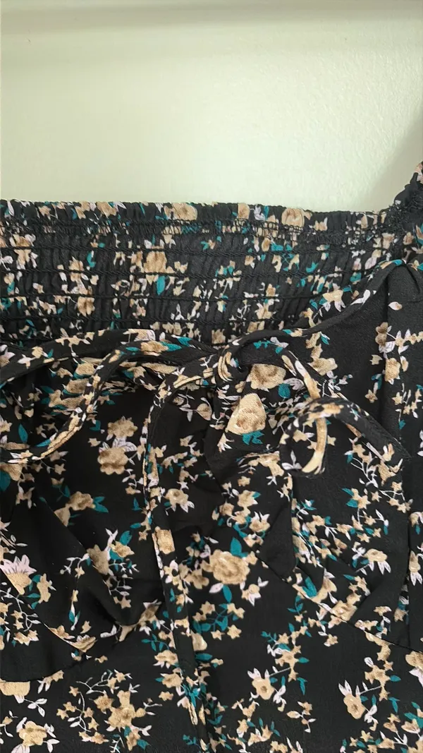 Floral Shein Crop Top - Image 2