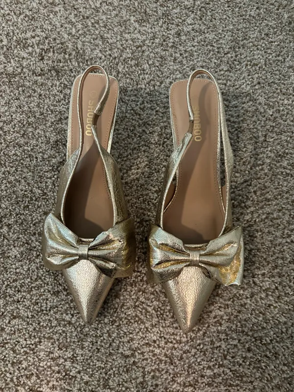 Shoboo Heels Gold Size 8.5 - Image 2