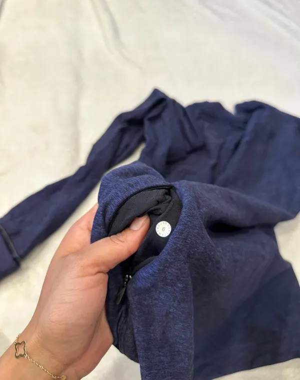 Lululemon Sweater Blue Navy - Image 3