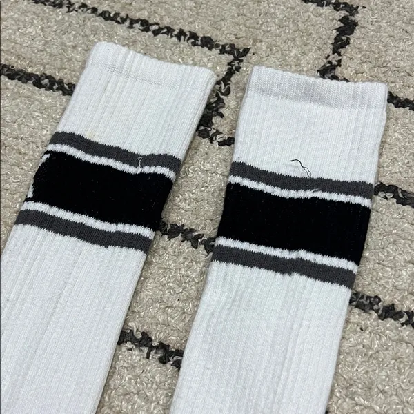 PINK Victoria's Secret women’s White Socks - Image 3