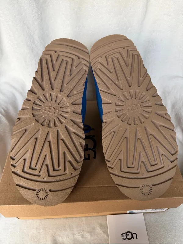 UGG Neumel Women’s Short Suede Boots Cobalt Blue Size 9 - Image 11