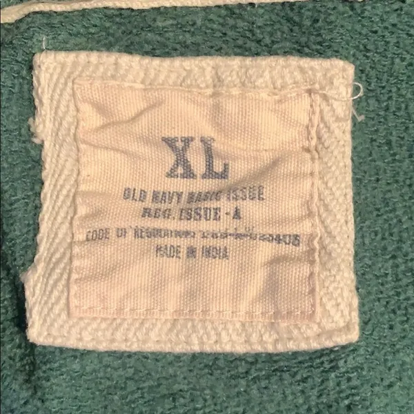 Old Navy zip up - Image 3