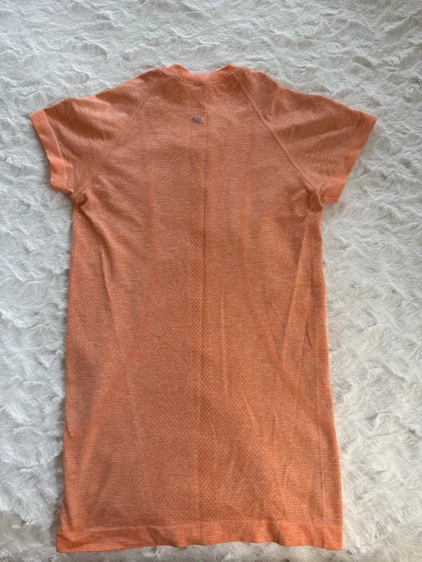 Lululemon Swiftly Tech Short Sleeve - Image 2