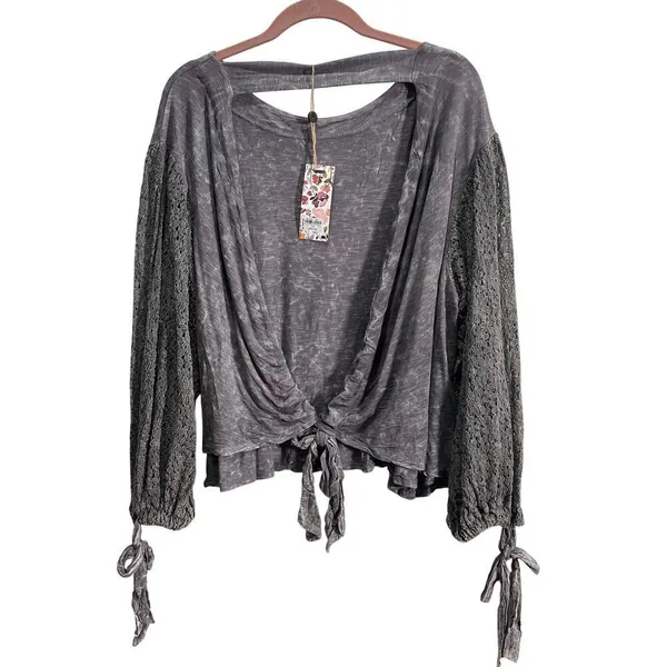 Gimmicks by BKE FAB! Embroidered Mesh Boho Open Tie Festive Top in Gray L With Tags - Image 3