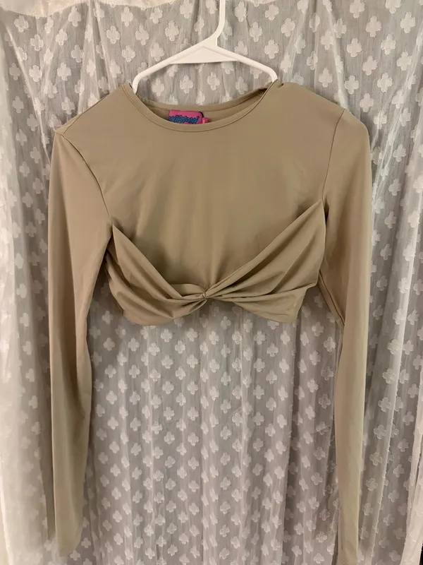 Edikted Cropped Long Sleeve Tan - Image 2