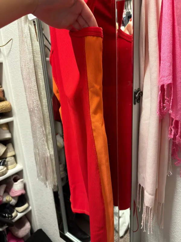 Triple threads dress Red - Image 2
