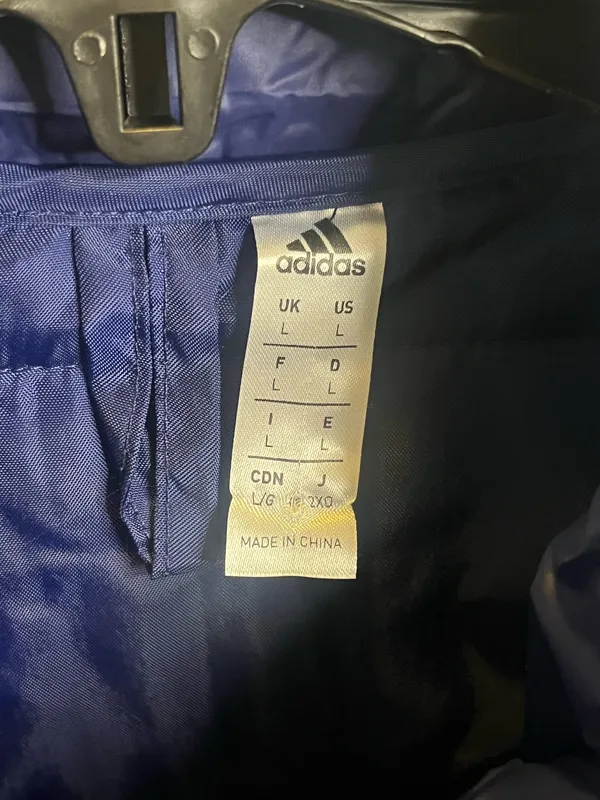 Adidas navy blue puffer jacket with horizontal quilting, size L #winterjacket #outdoor. #175 - Image 3