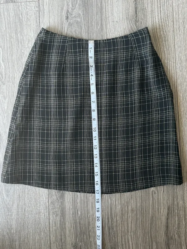 Banana Republic A-Line Plaid Mini Skirt - Image 5
