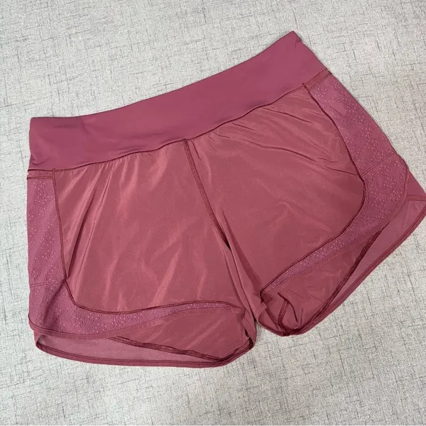 Lululemon Over & Above High Rise Train Short in Misty Merlot Size 12 - Image 5