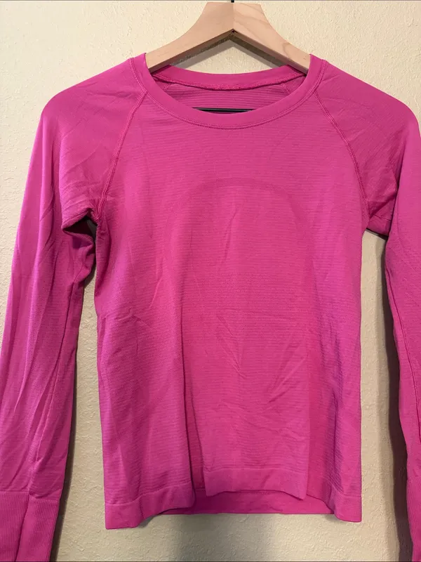 Lululemon swiftly top size 4 bright pink - Image 2