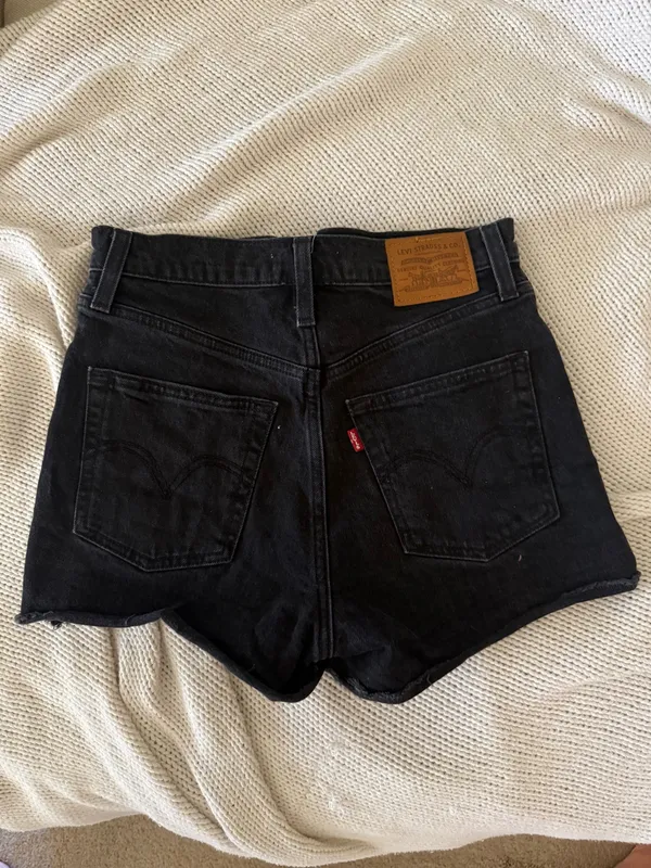 Levi’s Women’s Shorts - Image 2