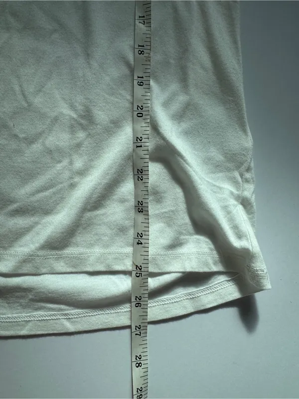 Manduka Performance Yoga Tee White XS NWOT High-Low Split Hem - Image 6