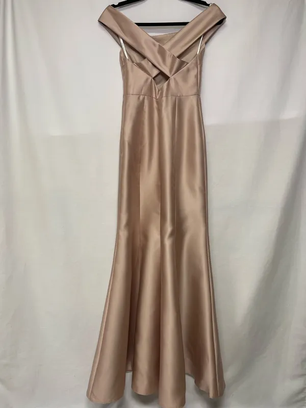 ALFRED SUNG Off-Shoulder Prom Dress in Tan - Size 0 - Image 8