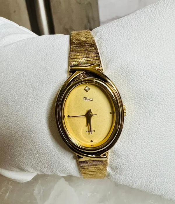 Timex Dainty Vintage Gold  Watch - Image 2