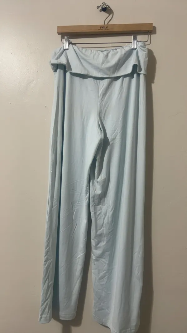 Berkshire Homewear 3 -piece Light Blue Lounge Set Medium Polyester Spandex - Image 2