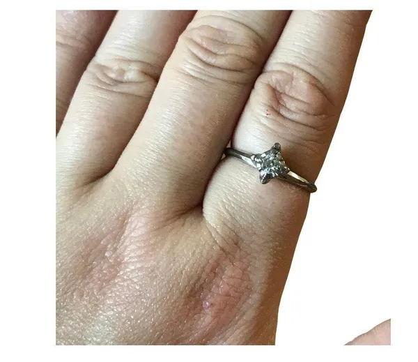 Vintage Solitaire Cubic Zirconia Sterling Silver Ring, CZ Silver Band Sz 9 - Image 6