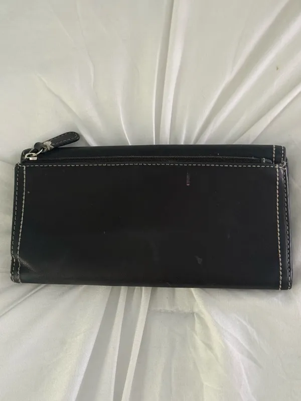 Y2K Coach Chelsea Black Leather Trifold Wallet - Image 2