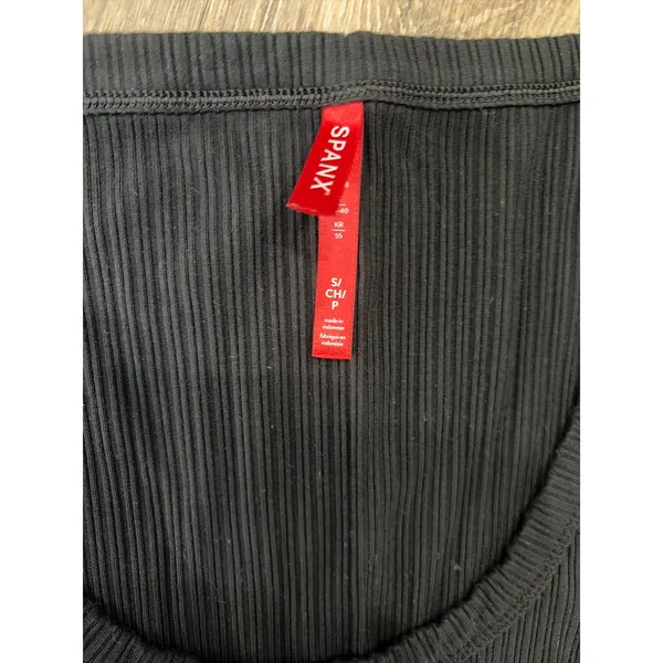 SPANX Ribbed Tank Top Small Black Shaping Stretch Scoop Neck - Image 4