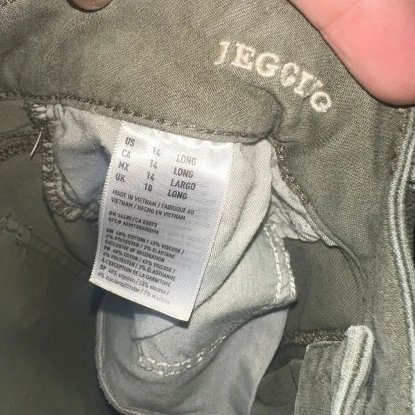 American Eagle green stretchy 14 long normcore jeggings - Image 2