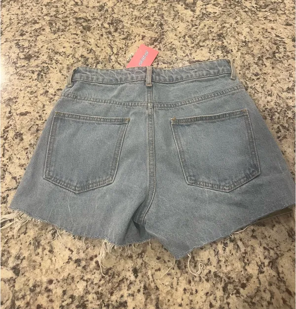 Edikted Shorts Denim - Image 2