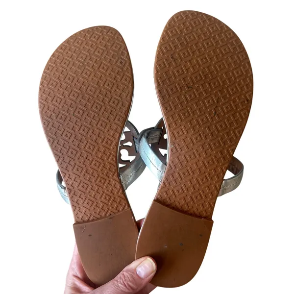 Tory Burch Miller Metallic‎ Silver Sandals Size 7 - Image 5
