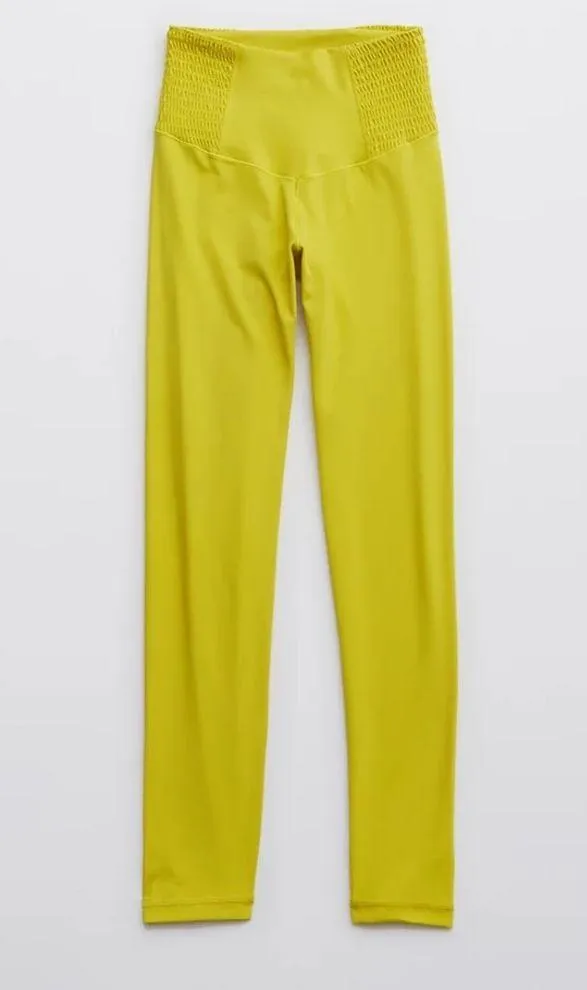 Aerie OFFLINE By Real Me Smocked Legging size medium chartreuse - Image 4
