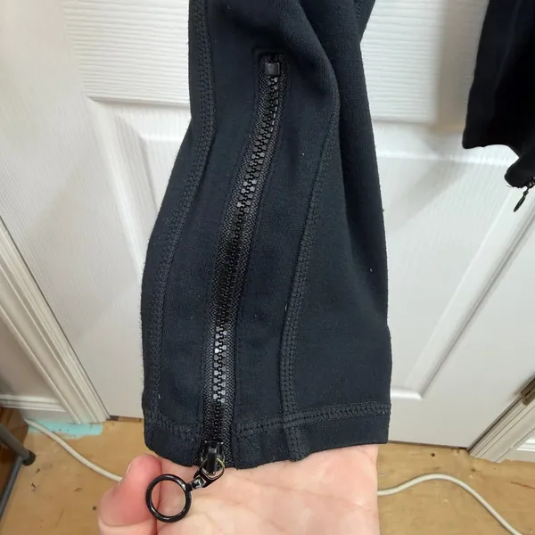 Fabletics black‎ ankle zip tummy control pocket stretch active athletic leggings - Image 4
