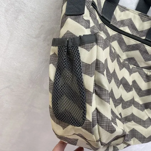 Skip Hop Duo Signature Carry All Diaper‎ Bag - Grey/White Chevron - Image 10
