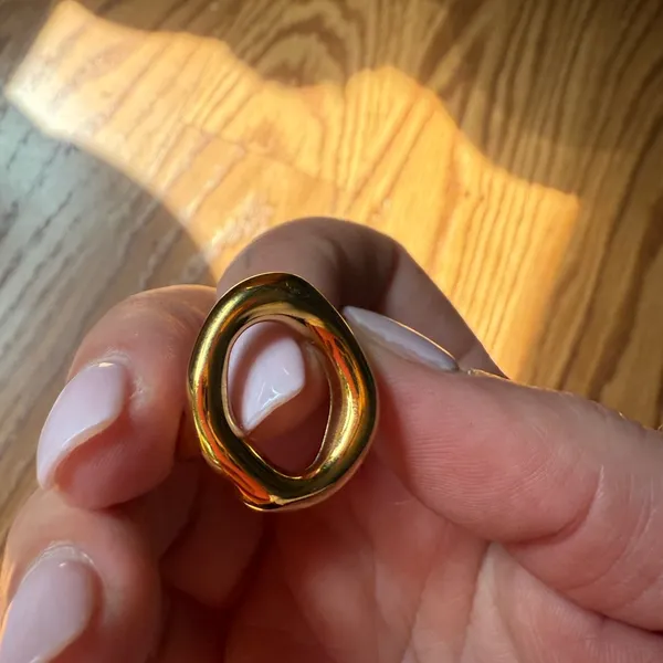Gold infinity ring Size 8 - Image 5