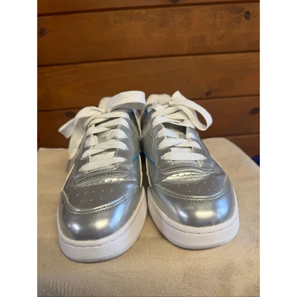 Reebok Womans x Angel Reese BB 4000 II basketball shoes, metallic silver Sz 9 - Image 7
