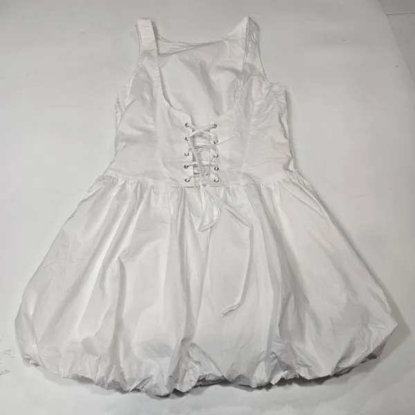 NIA Tamara Dress in White - Image 12