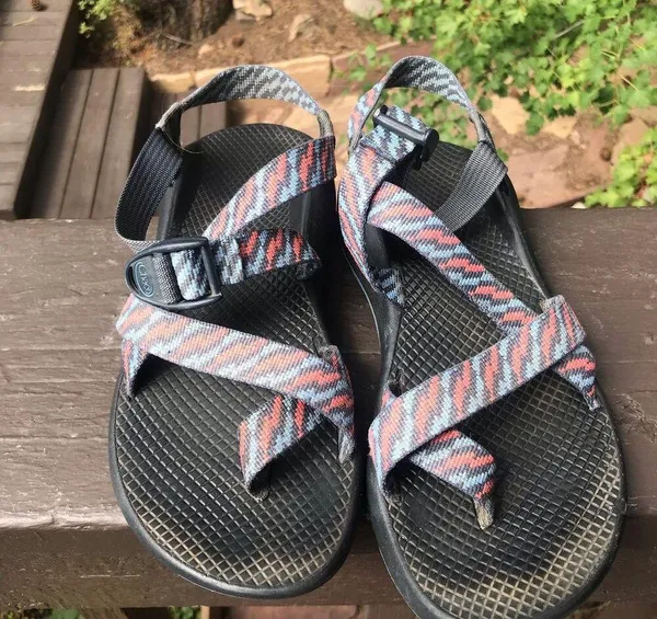 Chacos Strappy Red Blue Sandals Women’s Size 9 - Image 3