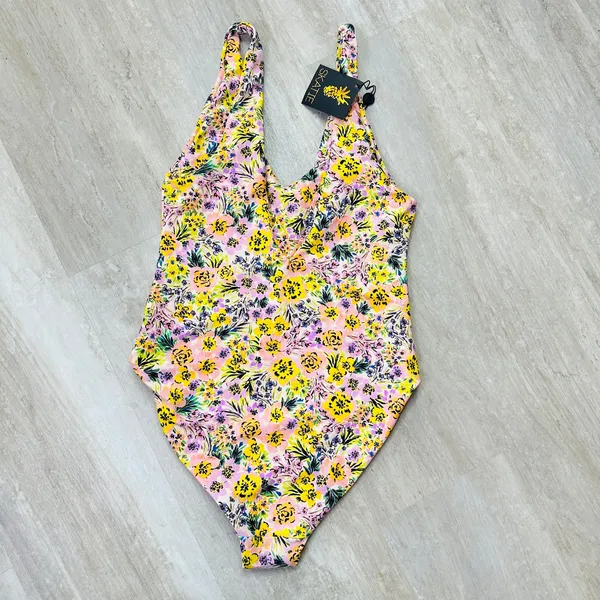 NEW Skatie Amanda one piece swimsuit in Florence Floral Women's XS - Image 6