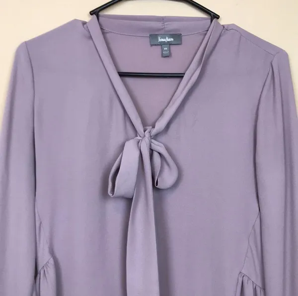 Neiman Marcus Women’s Chiffon Neck Tie Button-Up Lilac Long Sleeve Blouse - Image 2