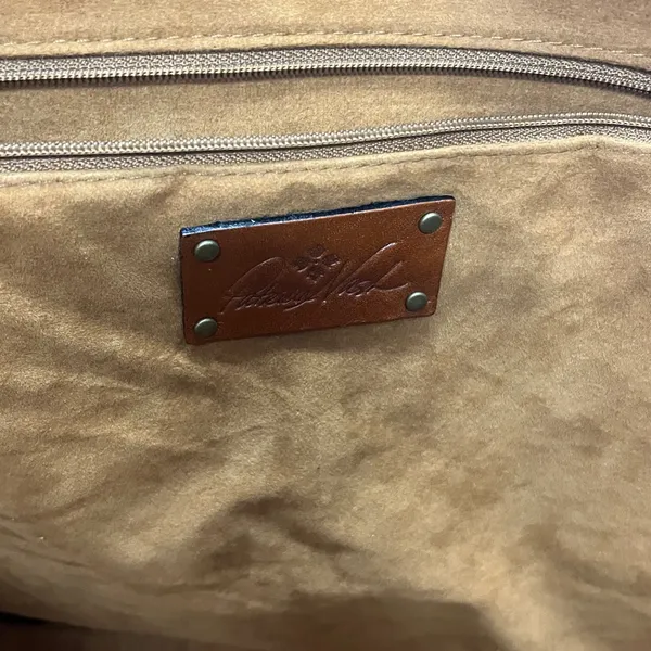 Patricia Nash World Map print leather tote bag. - Image 6