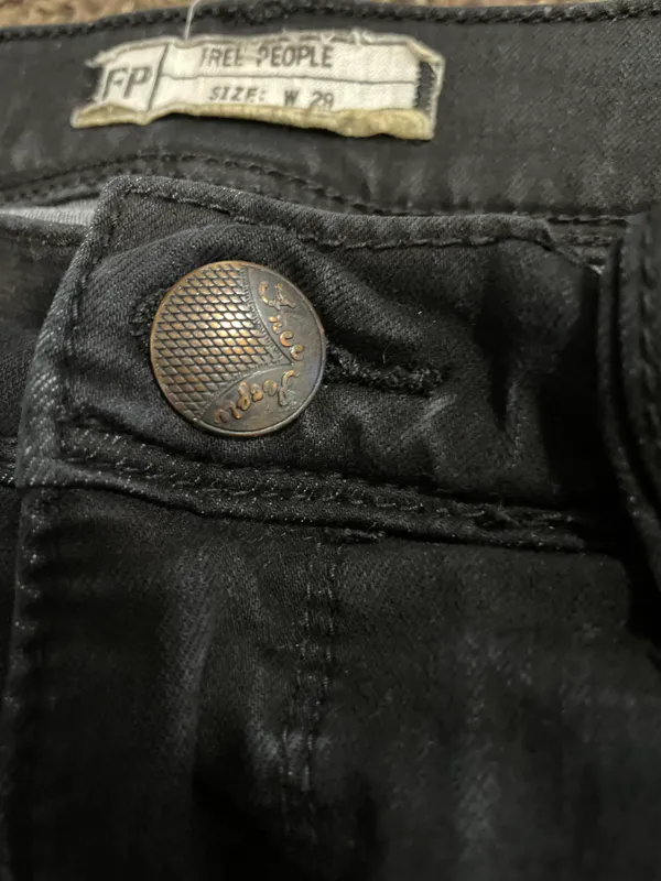 Skinny Black Ankle Jeans - Image 7