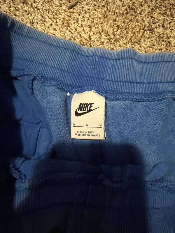 Nike Sportswear French Terry Flames sweatpants in a Game Royal blue colorway. - Image 5