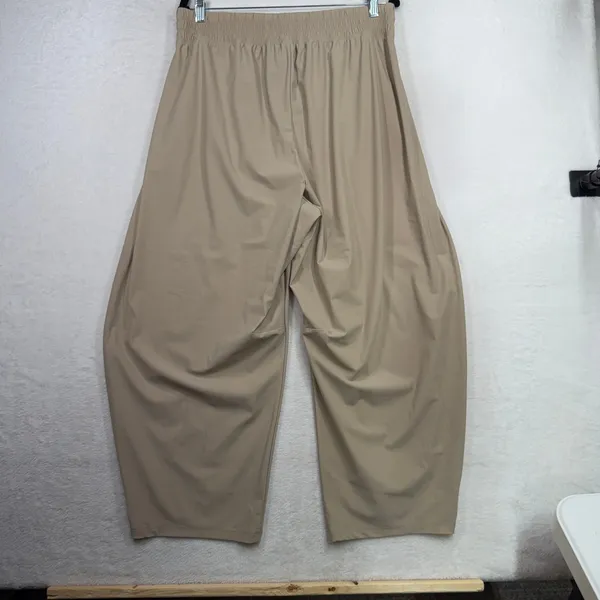 Old Navy L SleekTech Go-Dry Barrel Balloon Pants Khaki Tan High Rise Lightweight - Image 5