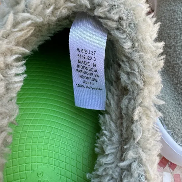 Oofos OOcoozie Womens Size 6 Shoe Slippers Comfort Fleece Recovery‎ Slip On New! - Image 6
