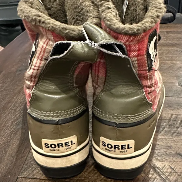 Sorel Women's Red Plaid and Olive Lace Up Boots - Image 2