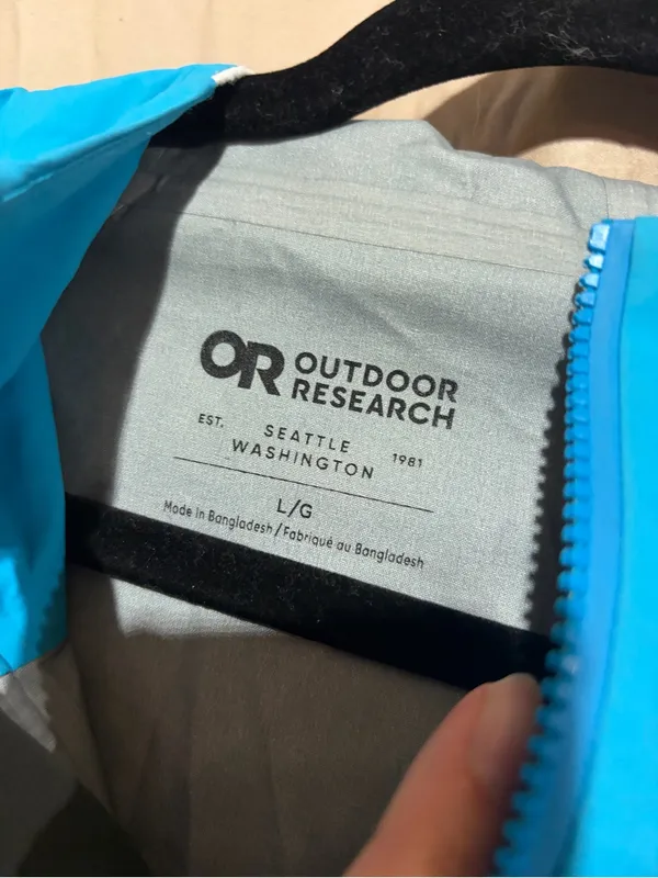 Outdoor research wind jacket Size L - Image 2