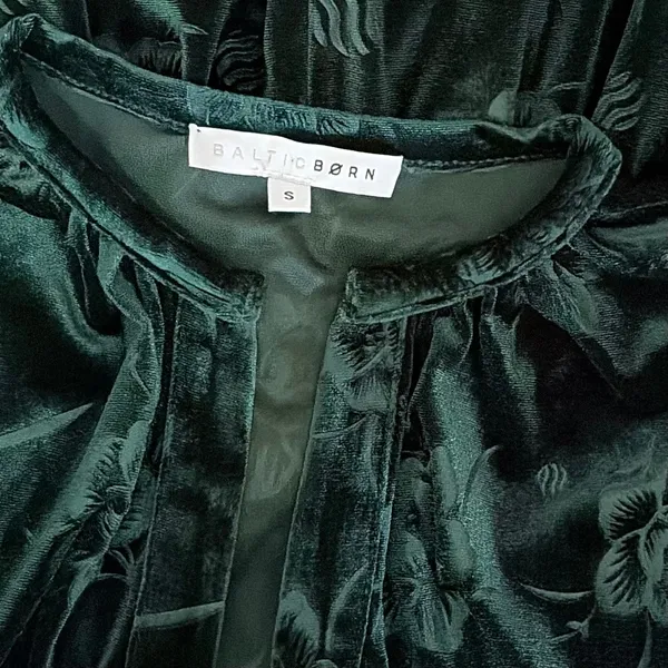 BALTIC BORN Green Velvet Artemis Maxi Dress Tonal Floral Smocked Flutter Small - Image 9