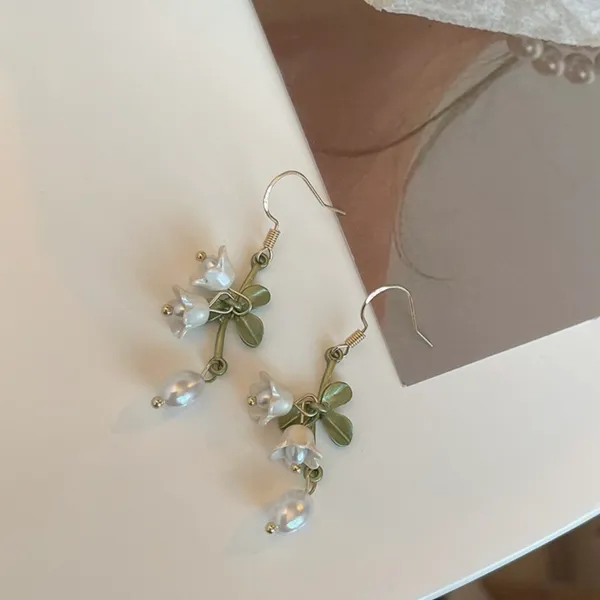 Elegant Flower Dangle Drop tarrings for Women, Pearl Earrings, Flower Earrings - Image 2