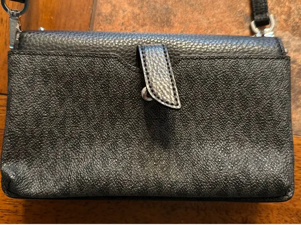 Small Michael Kors Crossbody - Image 3