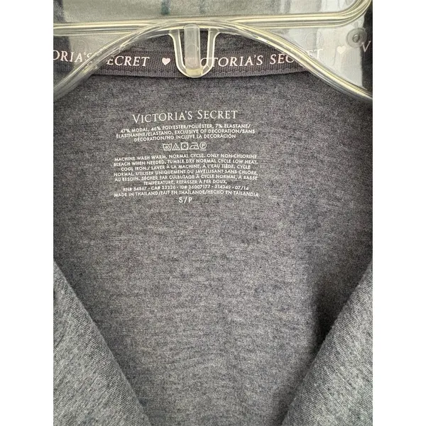 Victoria's Secret Women's Gray Cami‎ Pajama Top Size Small Lightweight - Image 2