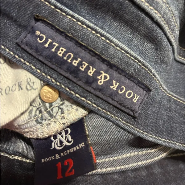 Rock & Republic Classic Blue Denim Jeans - Image 3