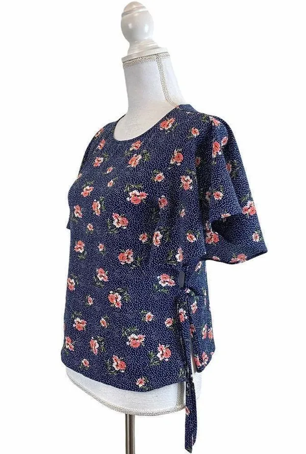 One Clothing XS Blue Dots Floral Top Tie Side - Image 2
