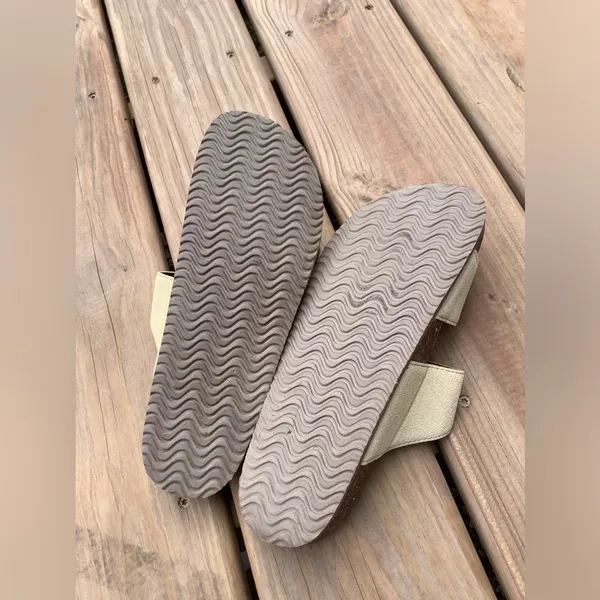 Madden Girl Casual slip on sandals NWOT 🌸SOLD - Image 4