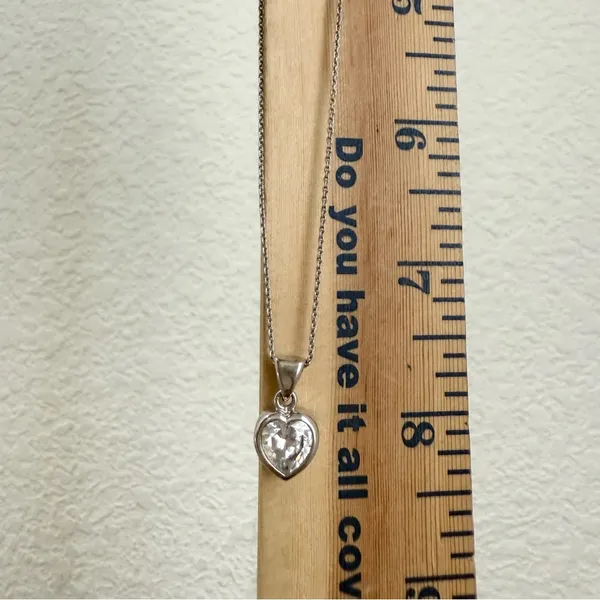 925 Sterling Silver Heart Clear CZ Pendant Necklace 4g. - Image 8